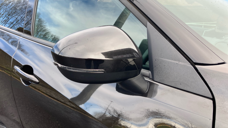 Nissan Juke 1.0 DiG-T 114 N-Connecta 5dr Petrol Hatchback